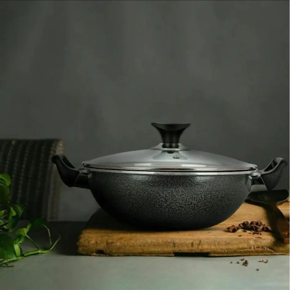 Non Stick Wok With Glass Lid 30-40cm Induction Base Deep Frying Pans Dual Handle Aluminium