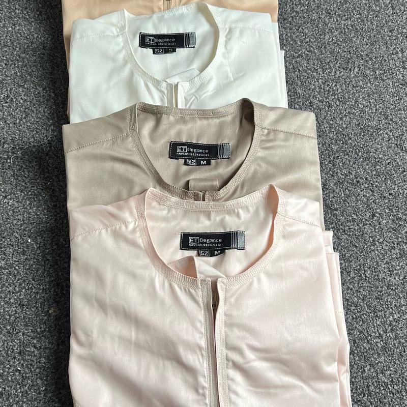 Omani round neck shiny thobe 8