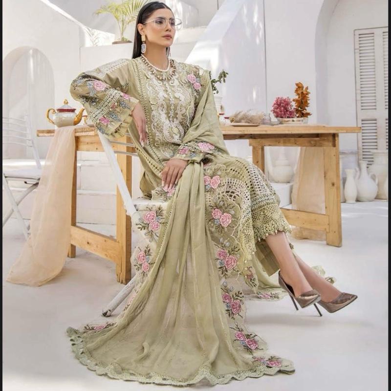 Maria B inspired Luxury Collection For Eid , Beautiful Collection For Ladies. 7