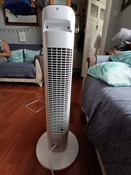 Product Review of Climatik 32-Inch Tower Fan Quiet Cooling Oscillating Standing Fan with Remote Control, 3 Speed Settings & Night Mode, 15 Hour Timer Energy Efficient Ideal for Home, Office, Bedroom, Living Room from R**i 2