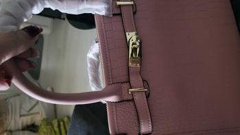 Product Review of Women's Fashionable Crocodile Embossed Tote Bag & Wallet & Clutch Bag, Large Capacity Pu Tote Bag with Shoulder Strap, Casual Trendy Versatile High-quality Daily Commuting  Bag Set from T**e 3