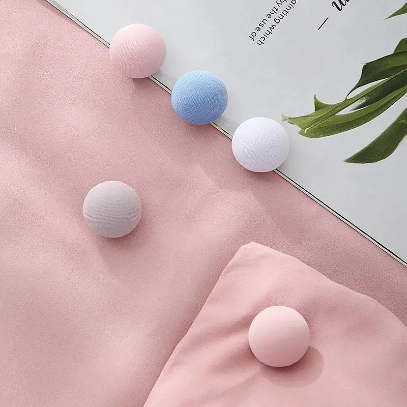 4/8PCS Duvet Cover Clips – Anti-Slip Bed Sheet Holders for Quilts & Blankets | Easy One-Button Lock & Unlock | Secure Fixing, No Shifting | Home Storage Essential for a Neat & Tidy Bed 4