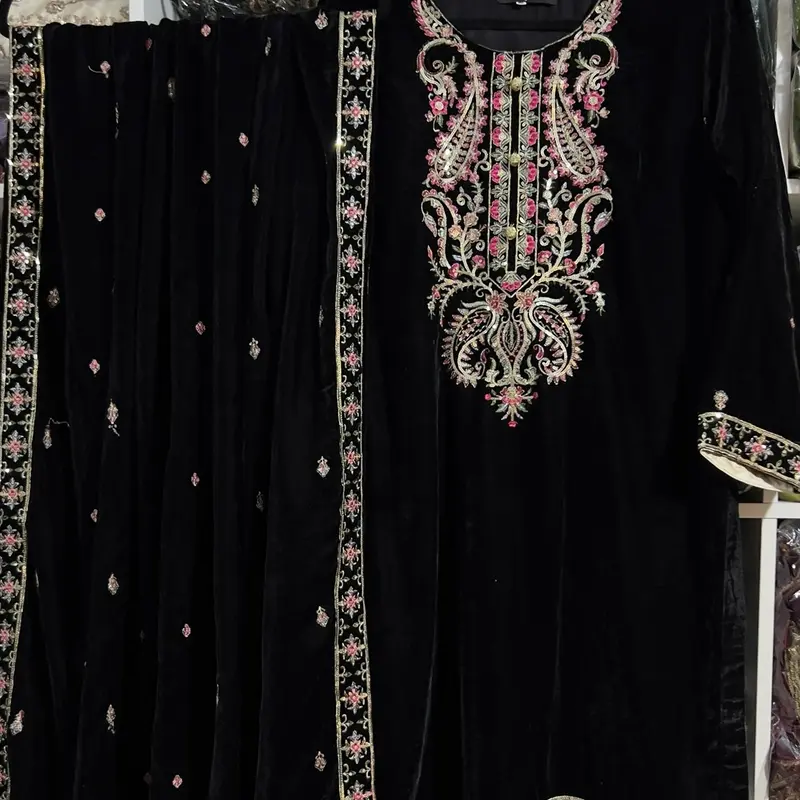 Pakistani Luxury 9000 micro Velvet 3pc Embroidered Dreee with Velvet Shawl and trouser. Formal... 3