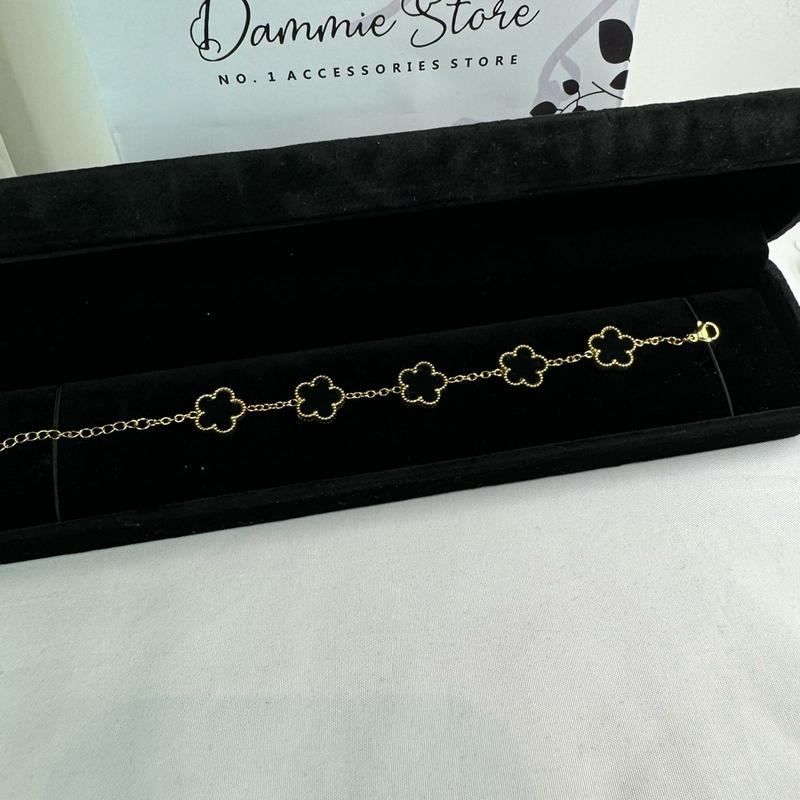 Dammie Store Stainless Steel Bracelet with Double-Sided Clover and Butterfly Design, 18k Gold Plated for Casual, Birthday, Party Bracelet 3