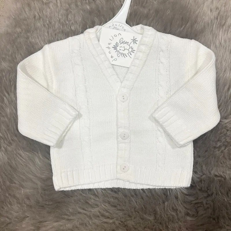 White knitted cardigan 1