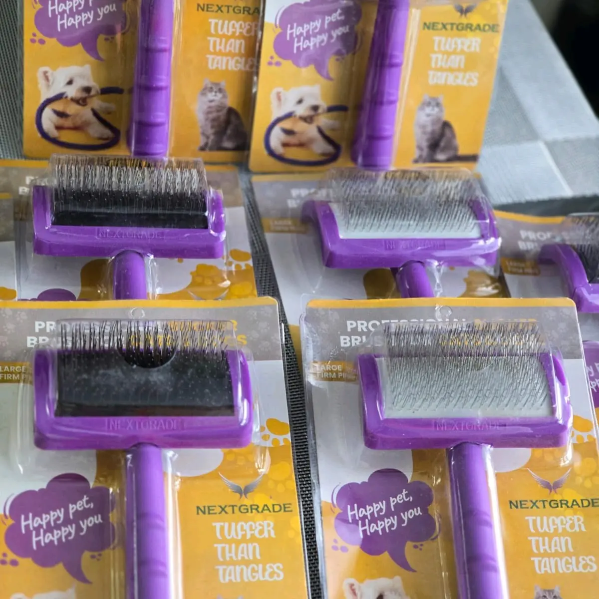 (UK seller) Pet Grooming Slicker Brush for Dogs and Cats by NEXTGRADE - Recommended by Professional Pet Groomers - Universal Long Firm Stainless Steel Pins - Ideal for Dematting, Detangling & Deshedding (Black) : Pet Supplies