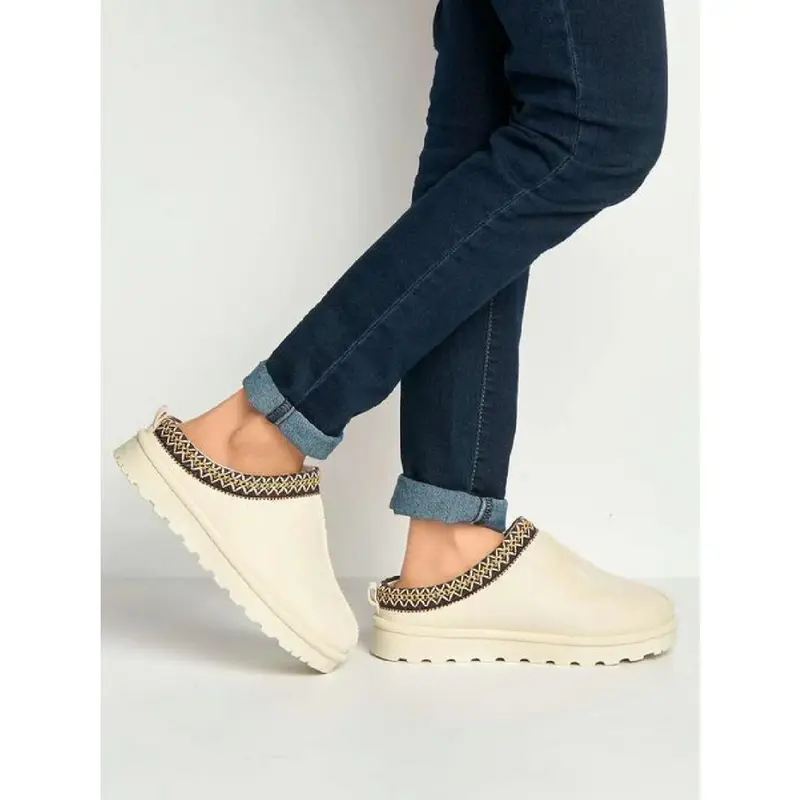 Faux Suede Embroidered Cozy Slippers Walking Shoes Footwear 0