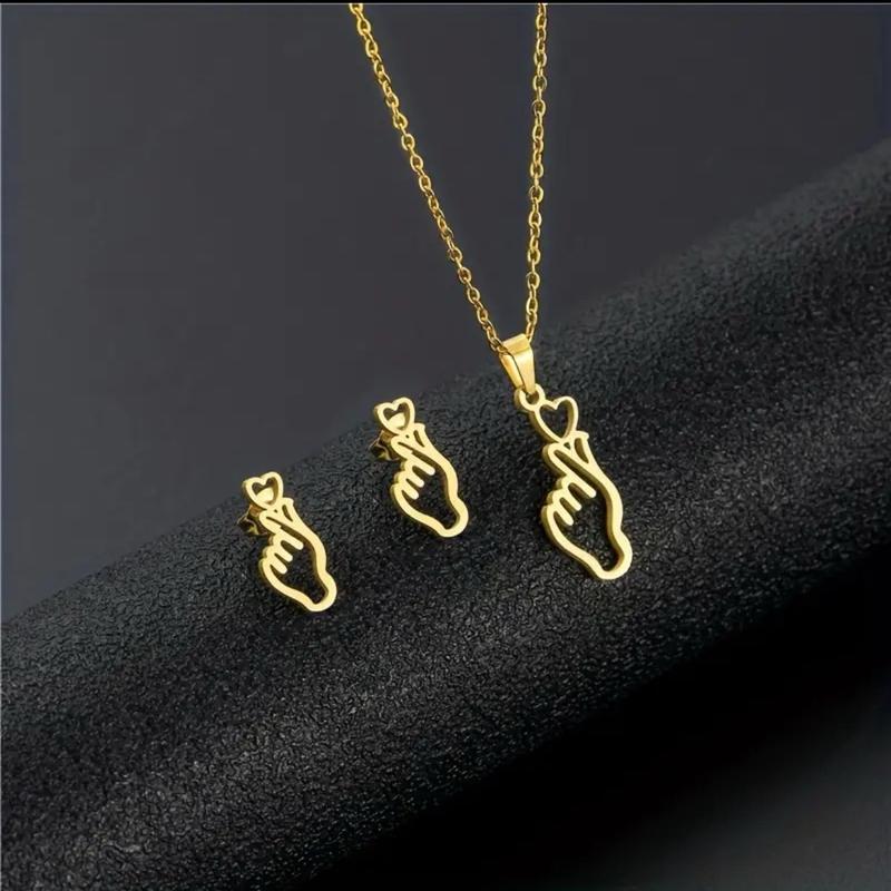 Set Perhiasan 3pcs Anting-Anting + Kalung Stainless Steel 18k Berlapis Desain Gestur Hati Lucu 1