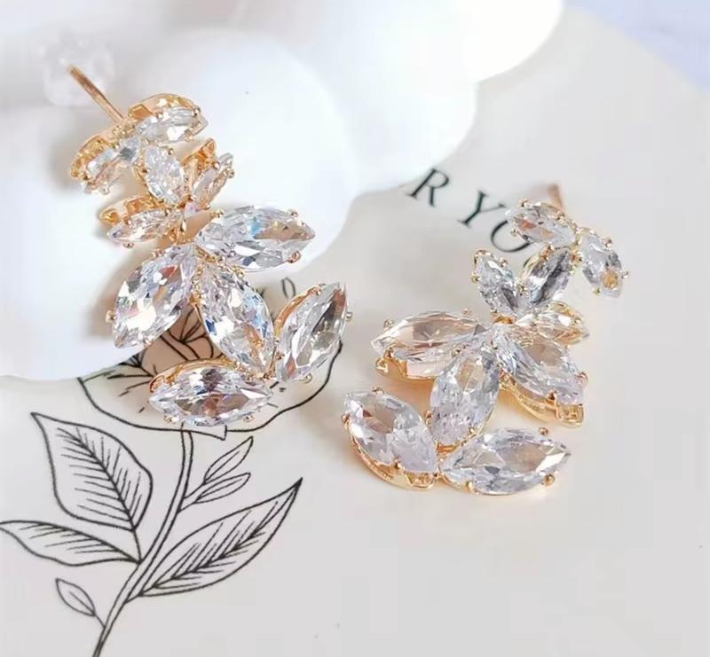 1Pair Fashion Advanced Sense Shiny Letter Earrings For Women Girls Minimalist Versatile Earrings Jewelry Accessories Gifts 6