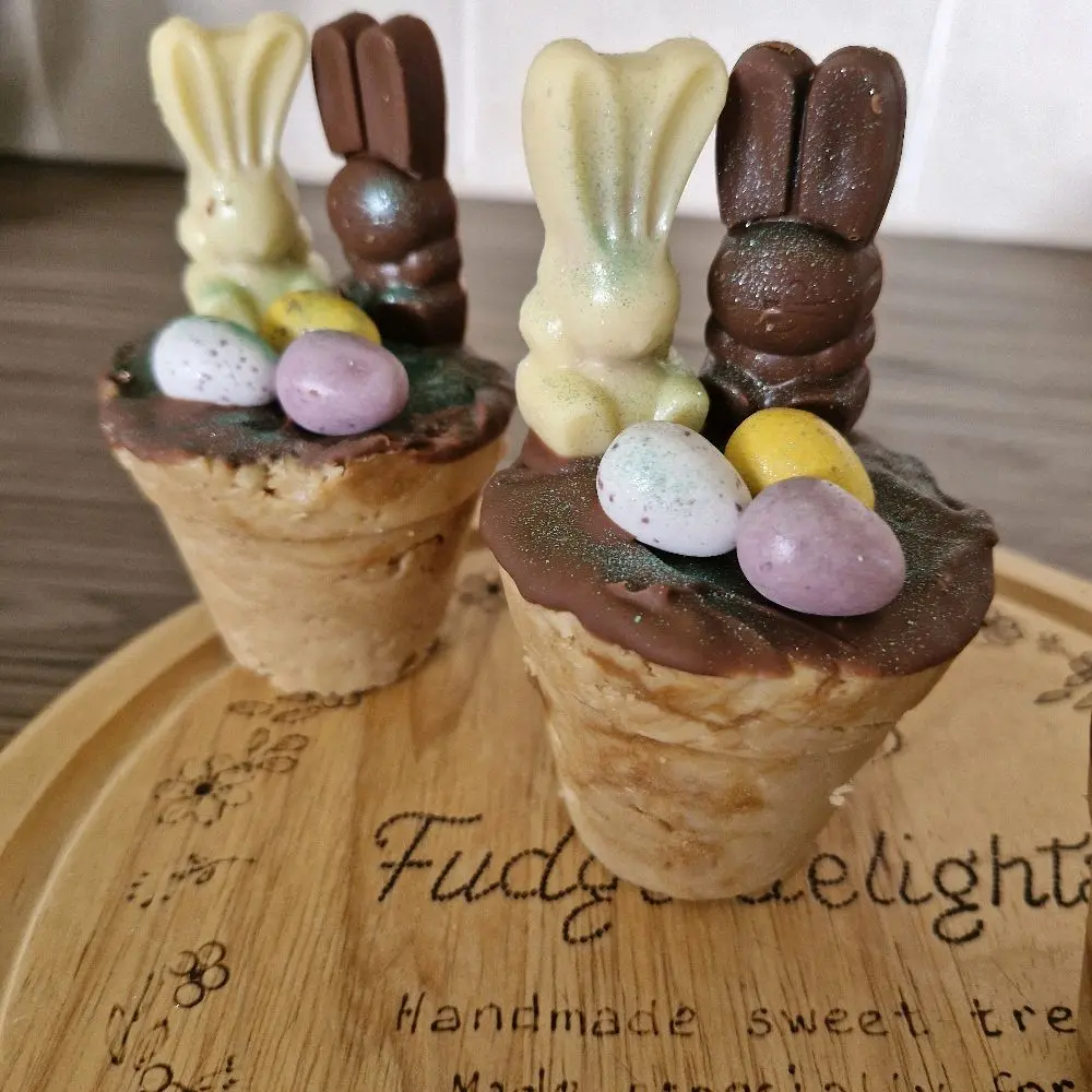 biscoff Easter fudge pot