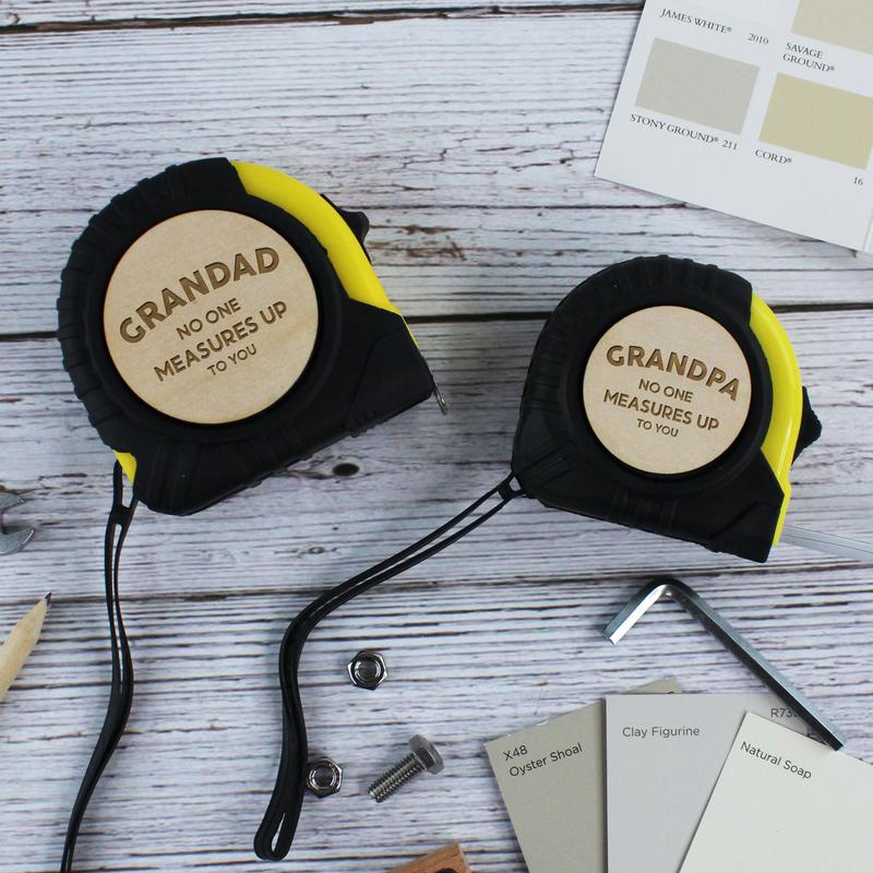 GiftsinaJiffy Personalised 3M 5M 7.5M Tape Measure, Practical Father’s Day Gift for Grandad 'No One Measures Up To You' DIY Daddy, Dad, Taid Tool Present 1