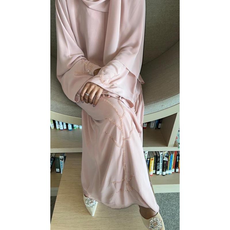 Layan Abaya 2