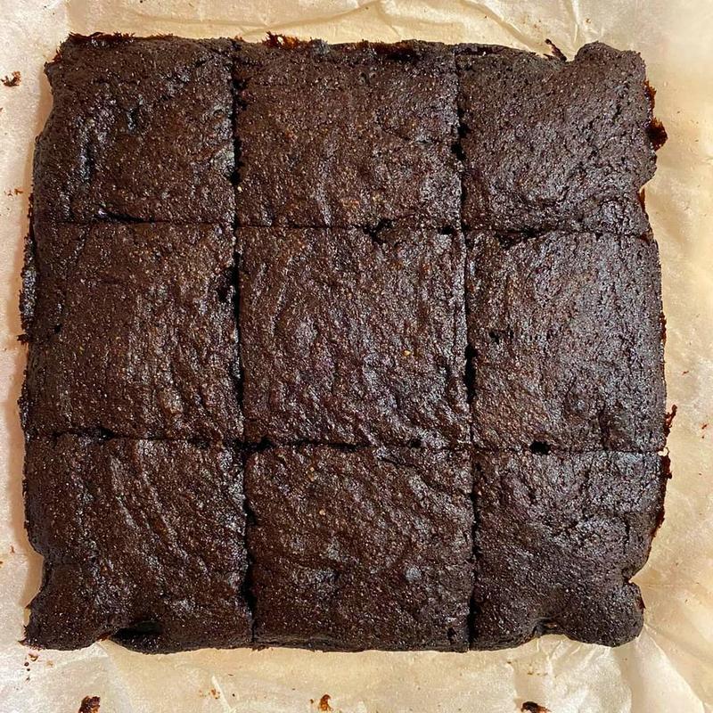 Groovy Keto Chocolate Brownie Mix | Low Carb | Keto Friendly | Sugar Free | Only 0.8g Net Carbs Per Brownie | Keto Baking Mix, Diabetic Friendly - 240g Pouch… Bake chocolate mix 3