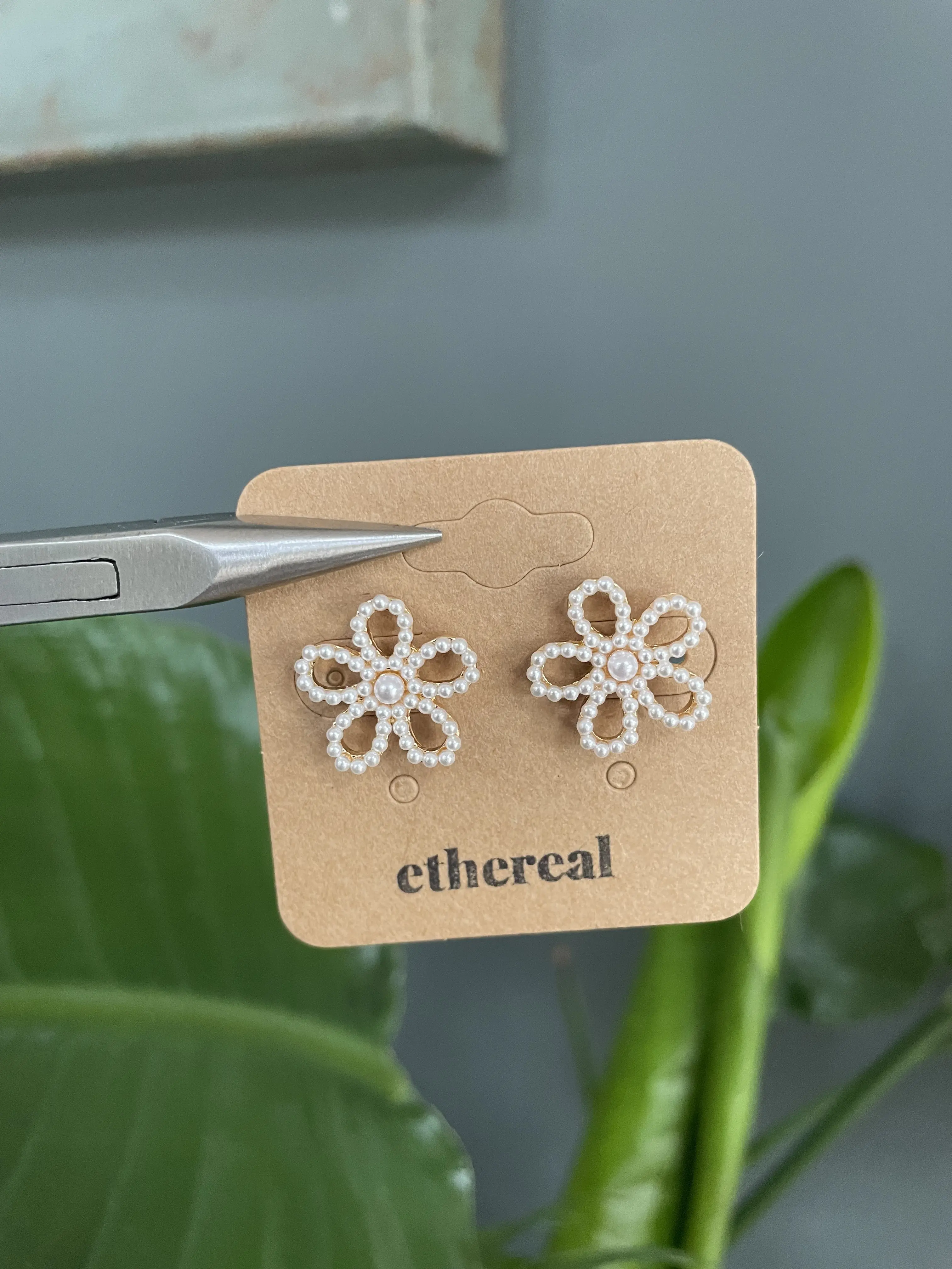 Gold Plated Pearl Flower Earrings | Faux Pearl | Gold Stud Earrings | Gold Plated 925 Sterling Silver Pins | Wedding Style | Perfect for Everyday Wear | Gold Flower Earrings | Affordable Jewellery | Ethereal Jewellery | Gift Ideas for Her
