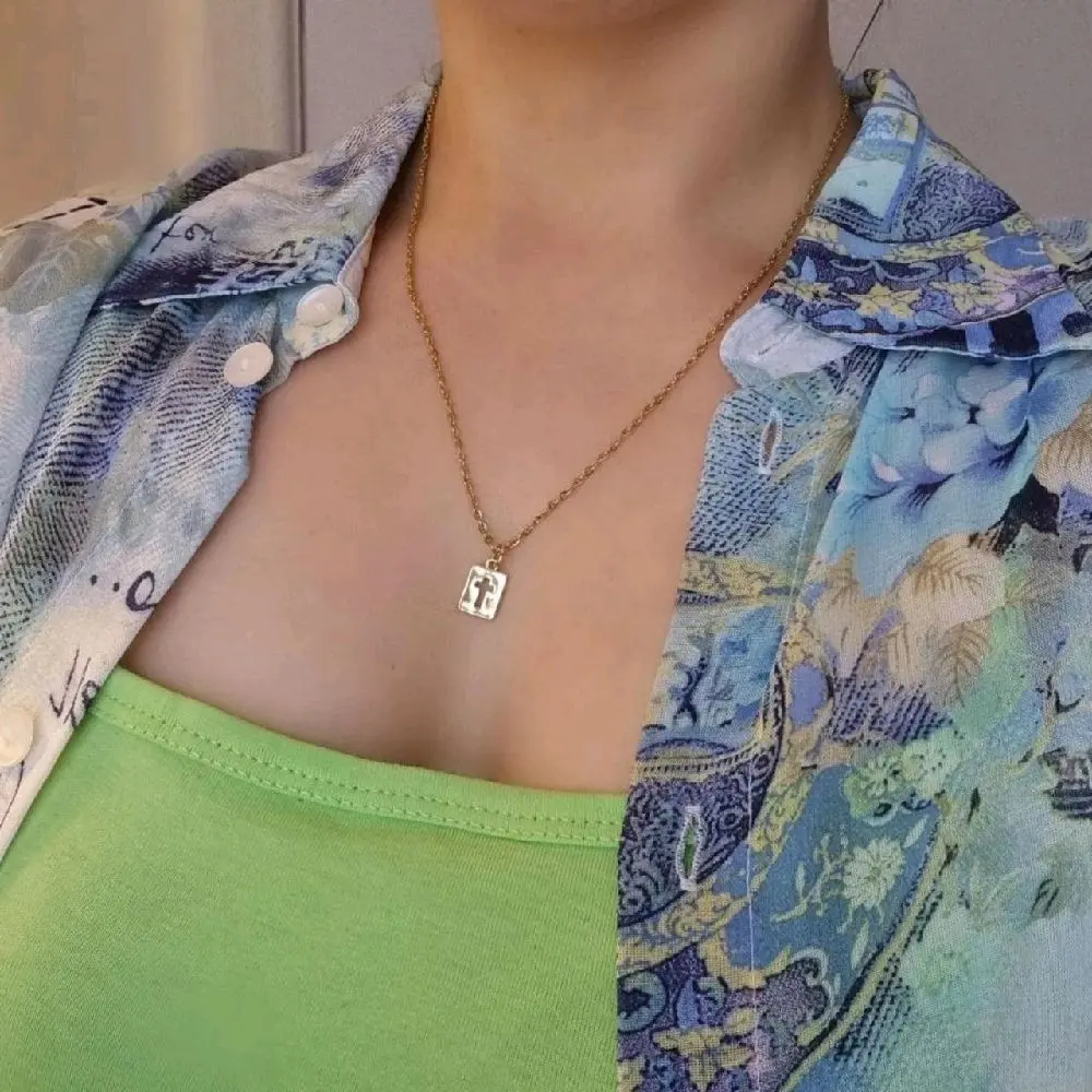 Stunning Minimal Style Gold Plated Cross Pendant on 304 Stainless Steel Necklace for Women