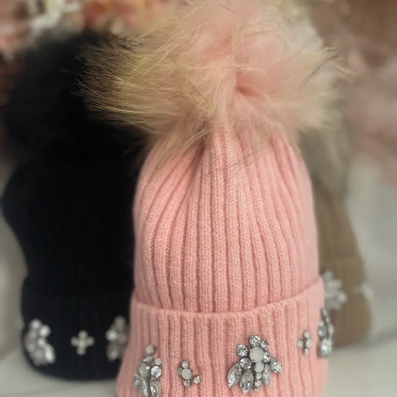 Rona Pom Pom hat 3