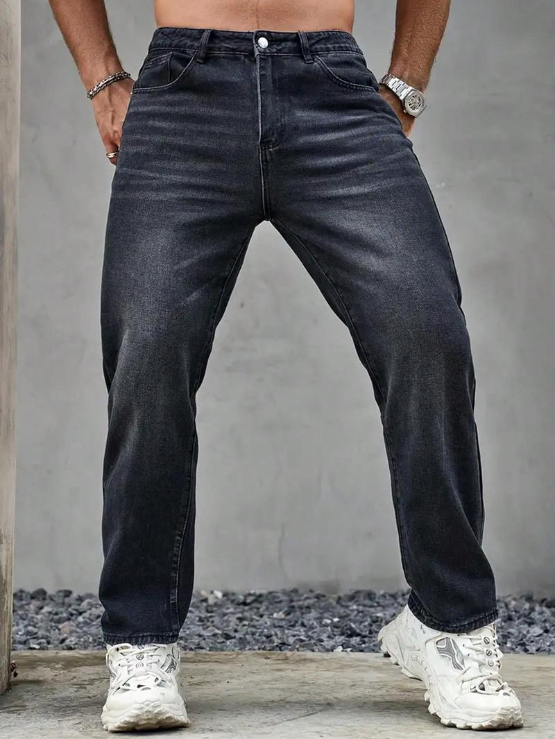 Product Introduction of Men's Straight Leg Loose Casual Fashion Jeans With Pockets 17