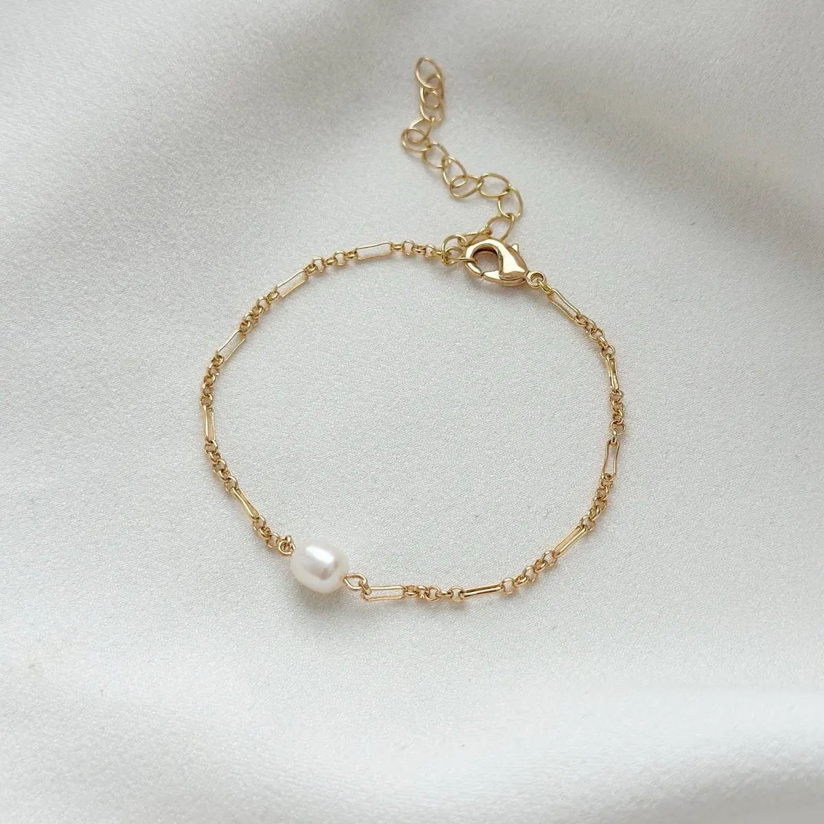 Freshwater Pearl 18k gold chain bracelet