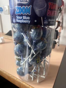 Product Review of Vidal Tongue Painters Lollies, Traffic Lights, Sour Blue Raspberry, Strawberry-Lemon-Orange from ** 1