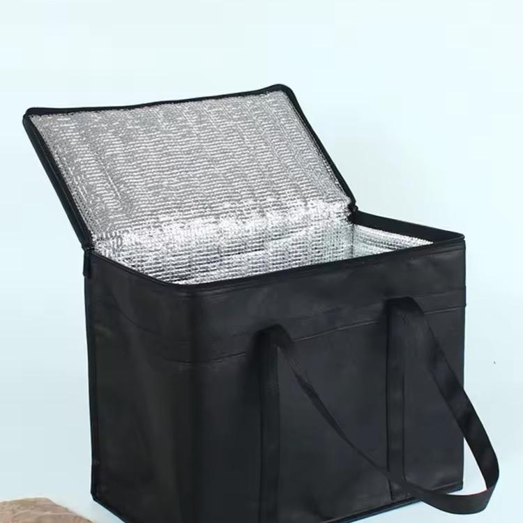 Brand New 40 L Thermal Bag for Food Delivery by Deliveroo, Uber, and Just Eat - Standard Size 4