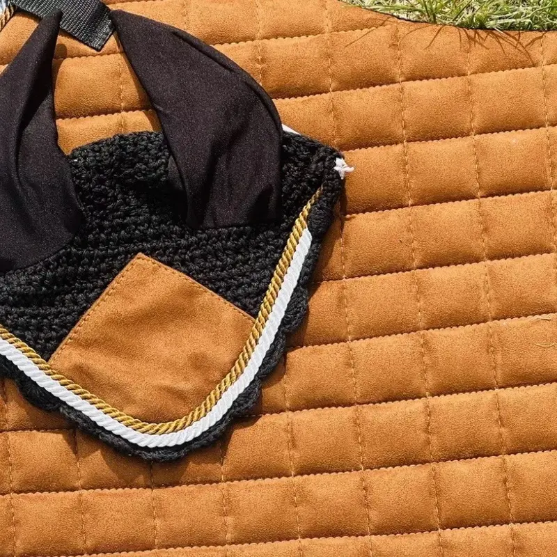 Flyveil Brown Saddle Pad made of Suede Material 1