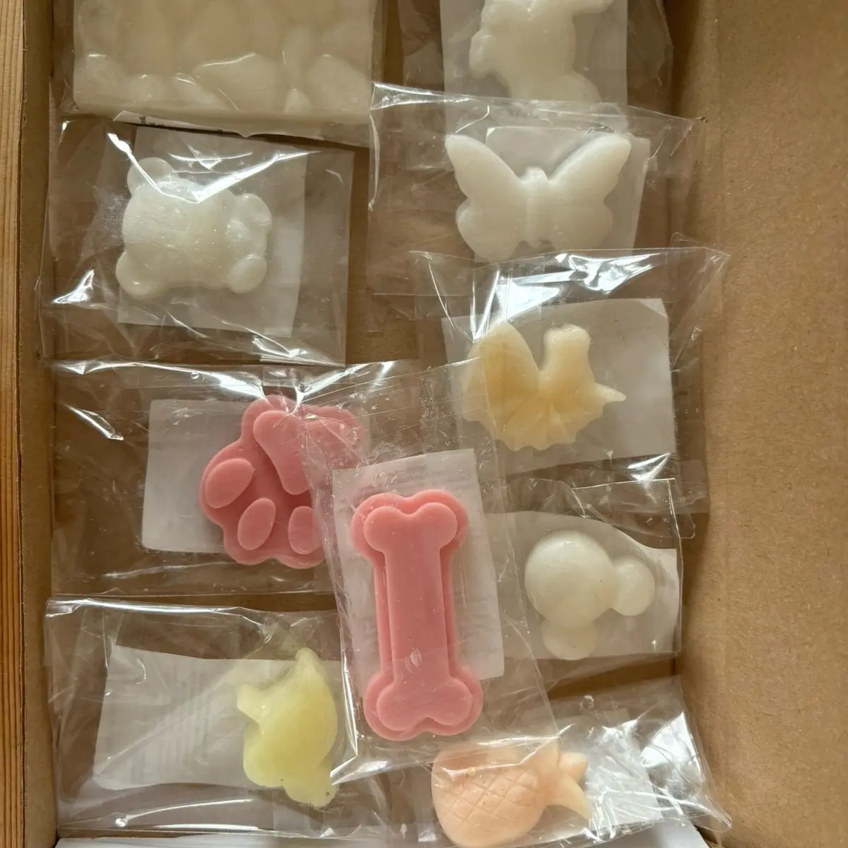 10 or 20 Wax Melt Samples Box - Perfect for Candle Decor favours pure soy highly fragranced