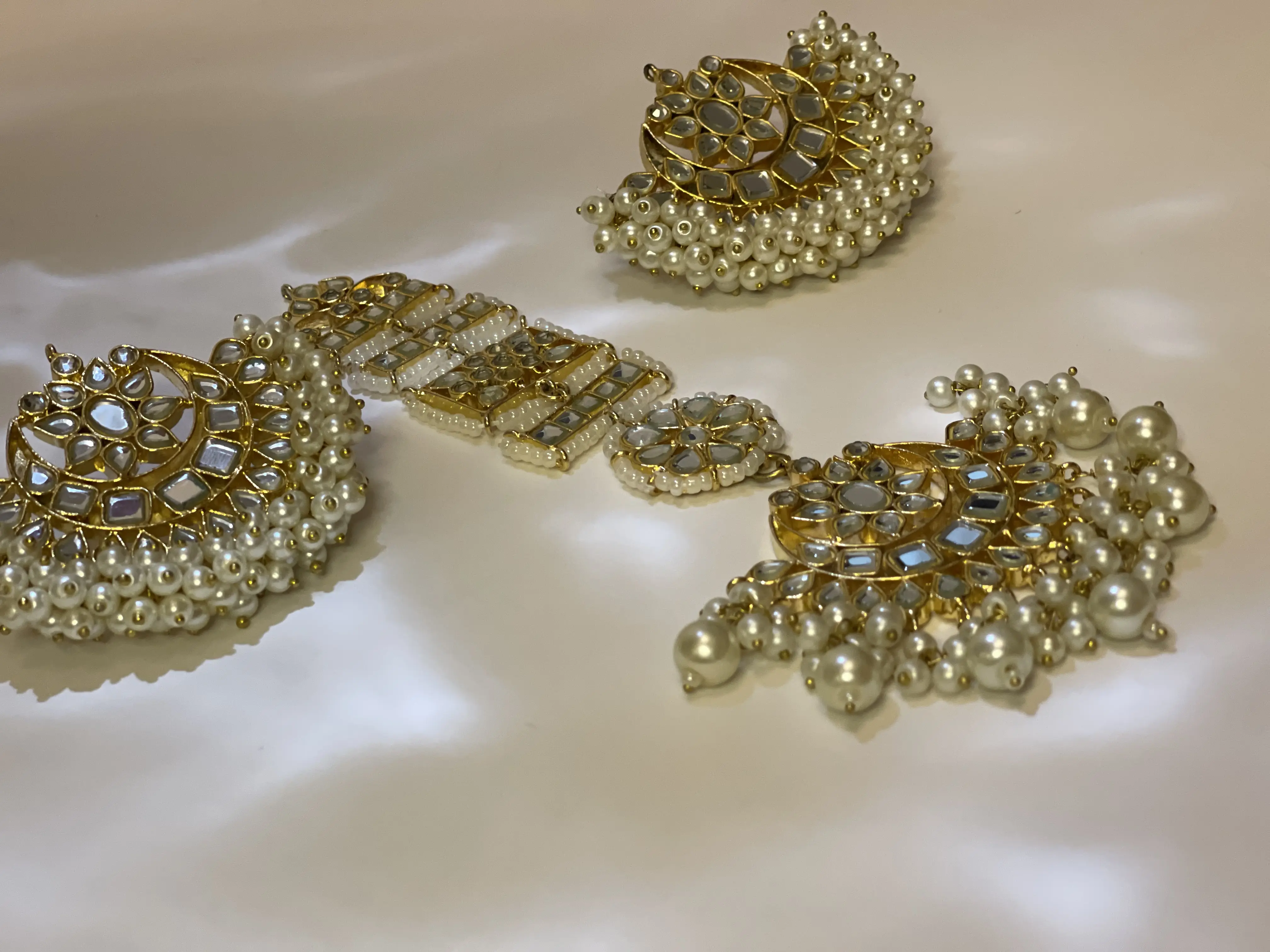 Gulaal Earring and Tikka set