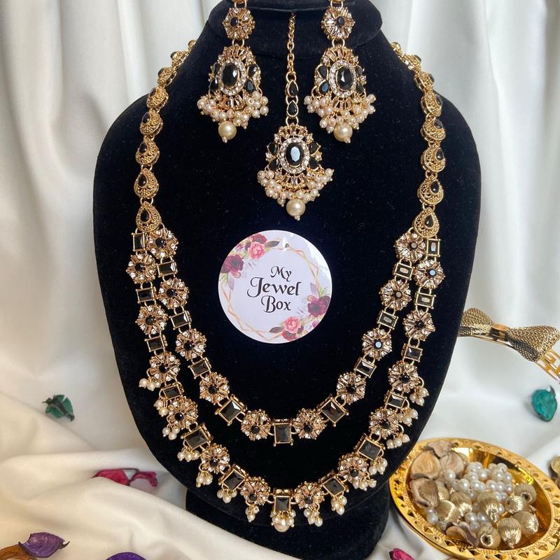 SOHA elegant Two layered mala  set with earring 2