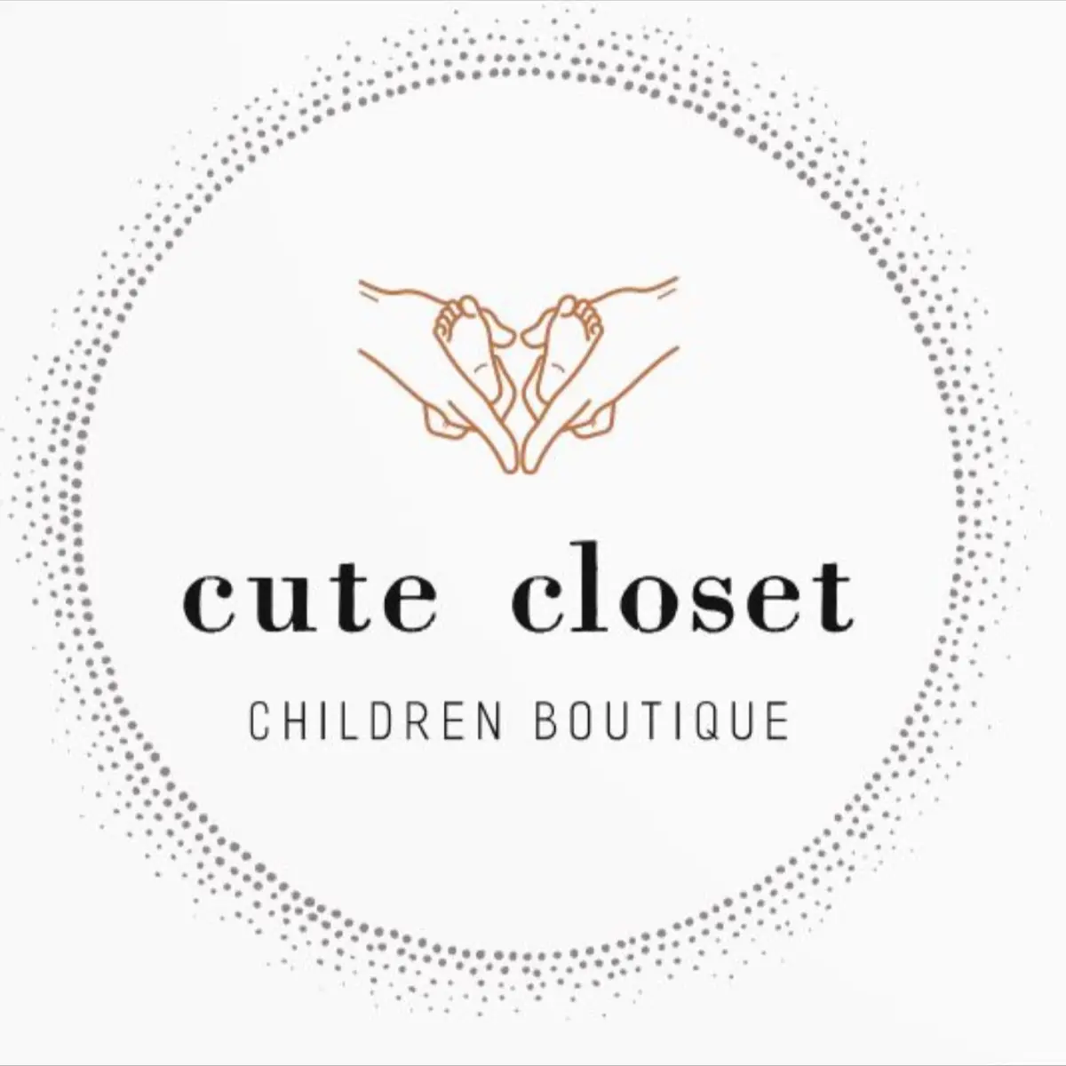 Girls boys 2 outfits £20