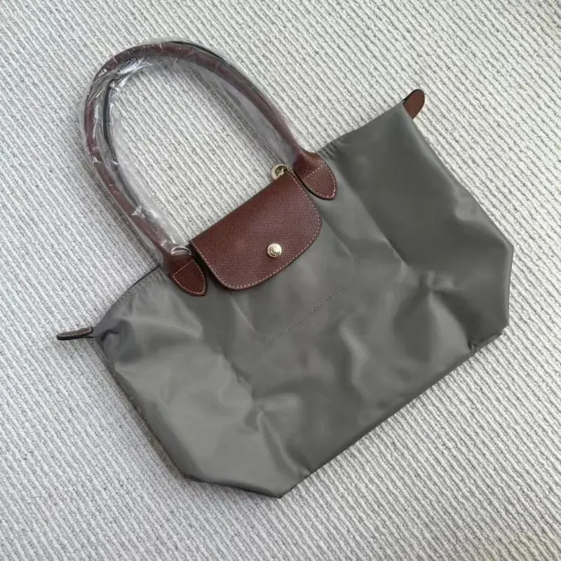 Product Introduction of Women Folding Designer Fashion Casual Shoulder Bag High Quality Nylon Handbags Sac Large Capacity Classic Tote Bag New 6