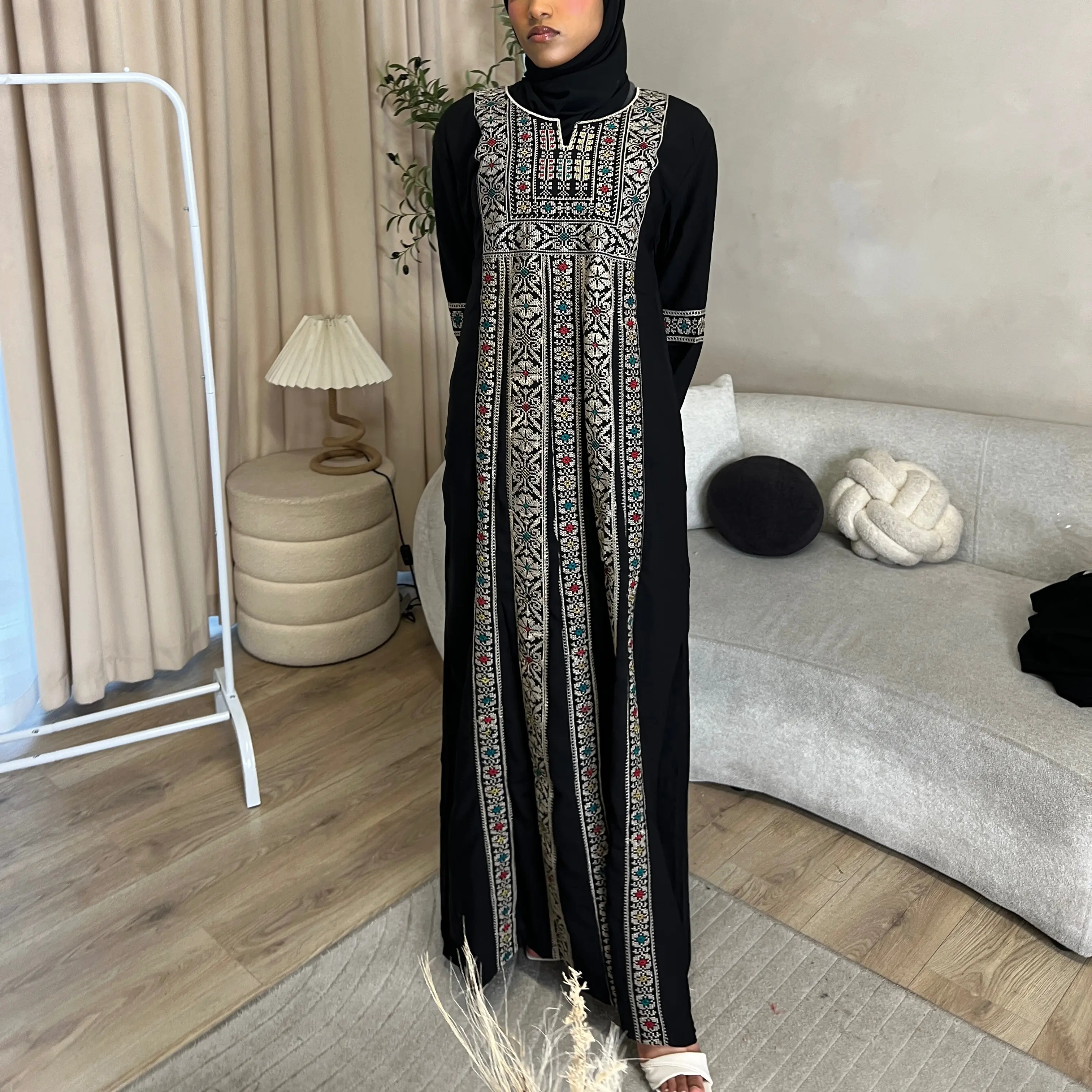 Palestinian kaftan Thobe Embroidery with no belt
