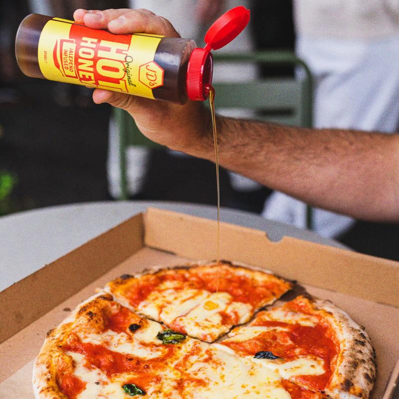 JD's Hot Honey Original 350g 4