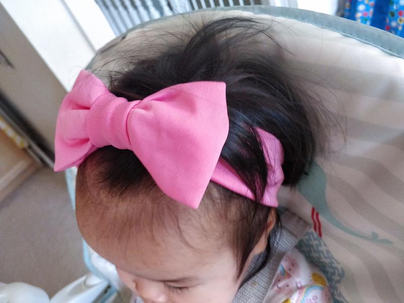 Soft and stretchy headbands hairbands headdress with large bow for baby girls and toddlers. Plain colour. 0