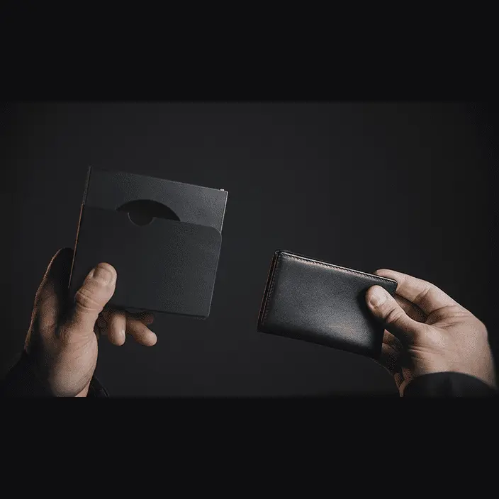 LEGACY SYSTEM SMALL WALLET by Joao Miranda - Trick 1