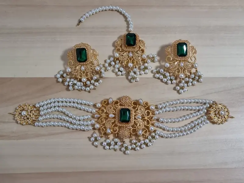 White Pearls Choker Set with Earring and Tikka 1