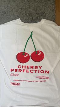 Product Review of Cherry perfect OVERSIZED T-SHIRT Womenswear from L**n 1