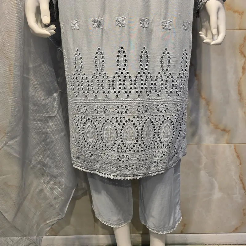 3pc casual wear Lawn suit 4