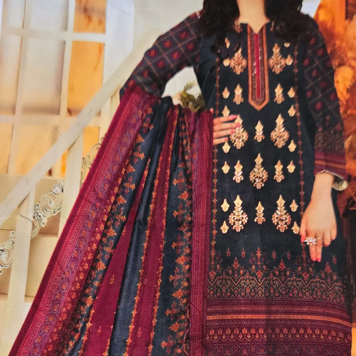embroidery dhanak fabric womens 3pcs designer suit
