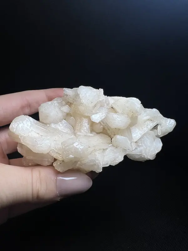 Stilbite From Jalgaon District Maharashtra India- Collectors Piece Home Décor 0
