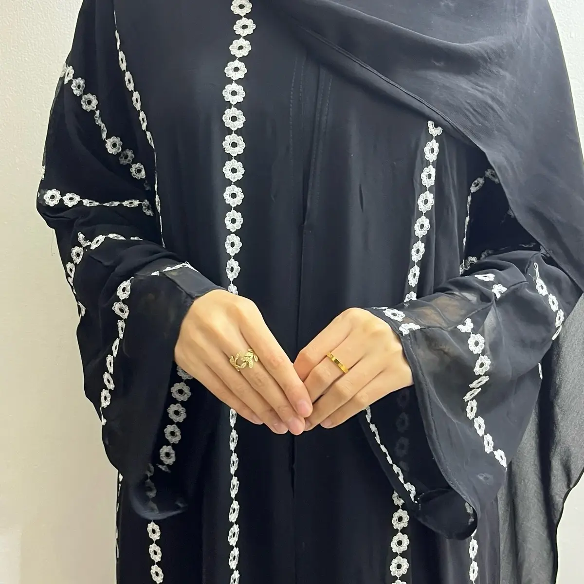Dunya Abaya