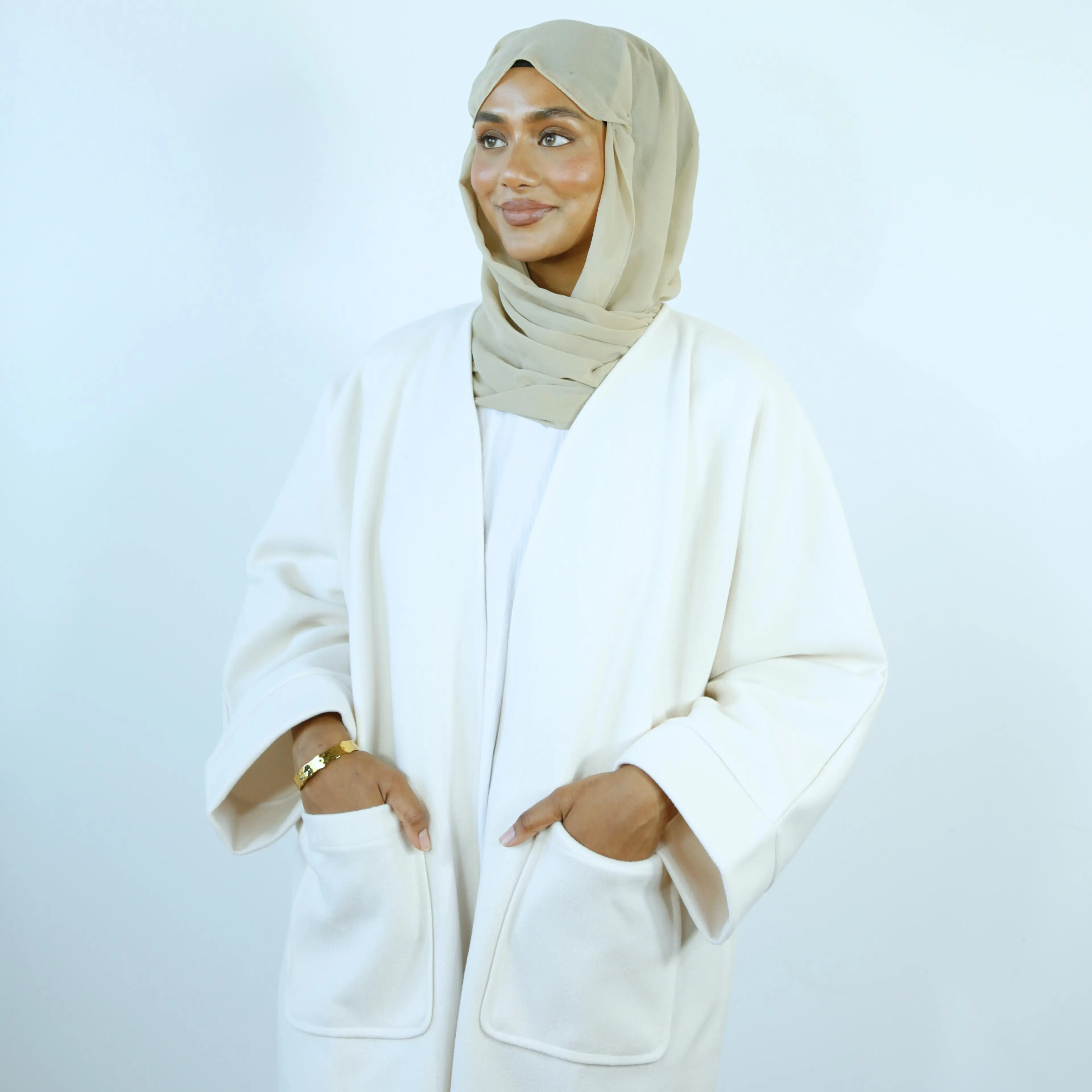 Salaam.Sisters Signature Abaya Coat with Outside Pocket Style