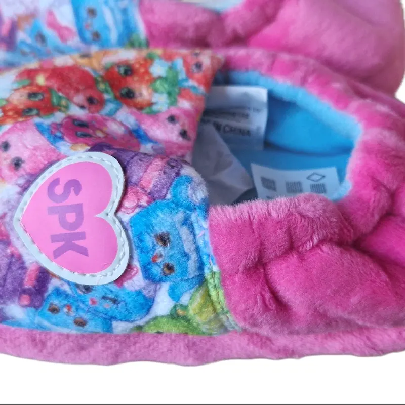 Girls Shopkins Pink Slippers - Warm and Cozy Indoor Footwear for Kids 1