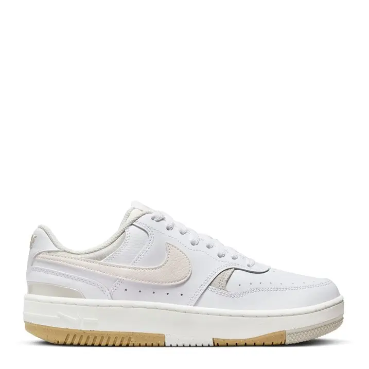 Nike Womens Gamma Force Low Trainers 3