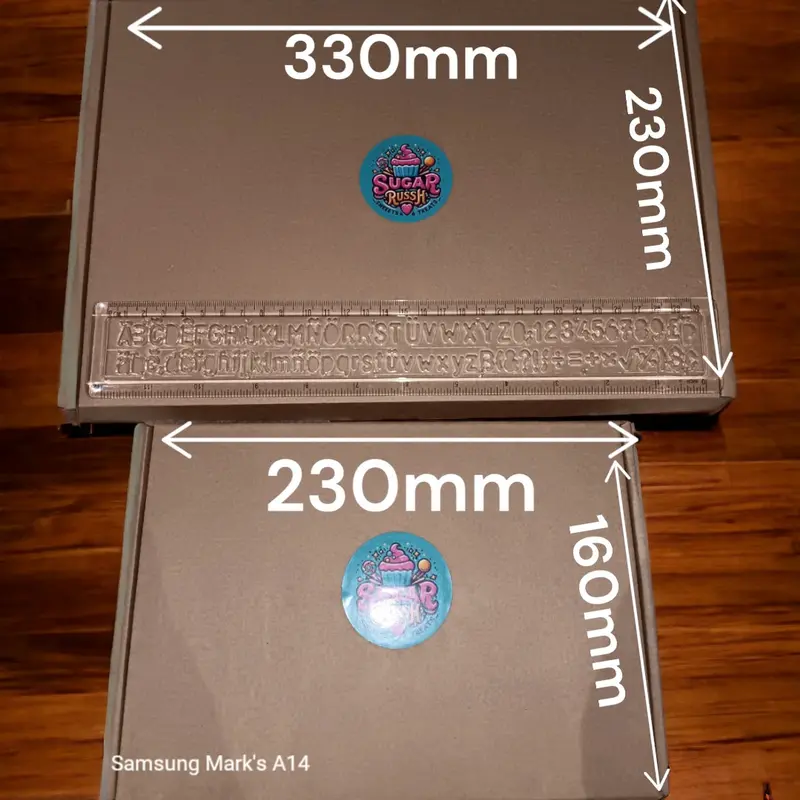 (Speacial offer price) Ultimate Galaxy lovers Choclate Gift Box, ideal for any occasion.  Box Size (L) Please check box sizes to avoid disappointment. 1