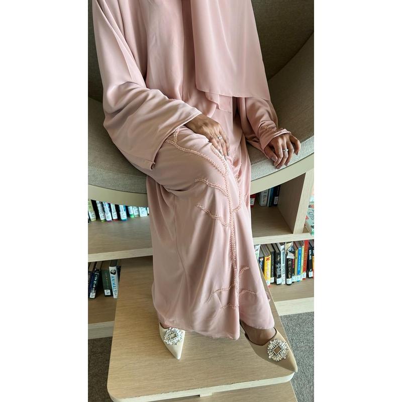 Layan Abaya 1