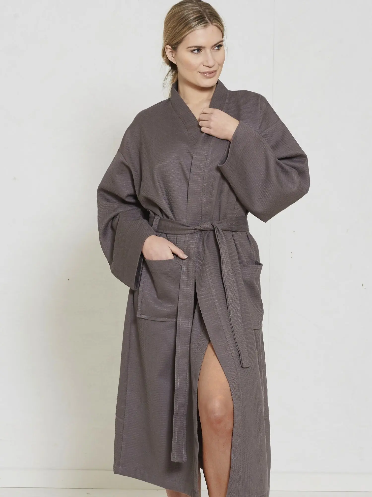 Luxury Hotel Quality Unisex Kimono Waffle Bath Robes 100% Cotton Womenswear Dressing Gown Bathrobe Brownish Charcoal Premium Waffle Lightweight Bathrobes Nightwear Dressing Gown For Unisex With Belt and Pocket Loungewear Long Sleeve Comfort Adjustable Bre