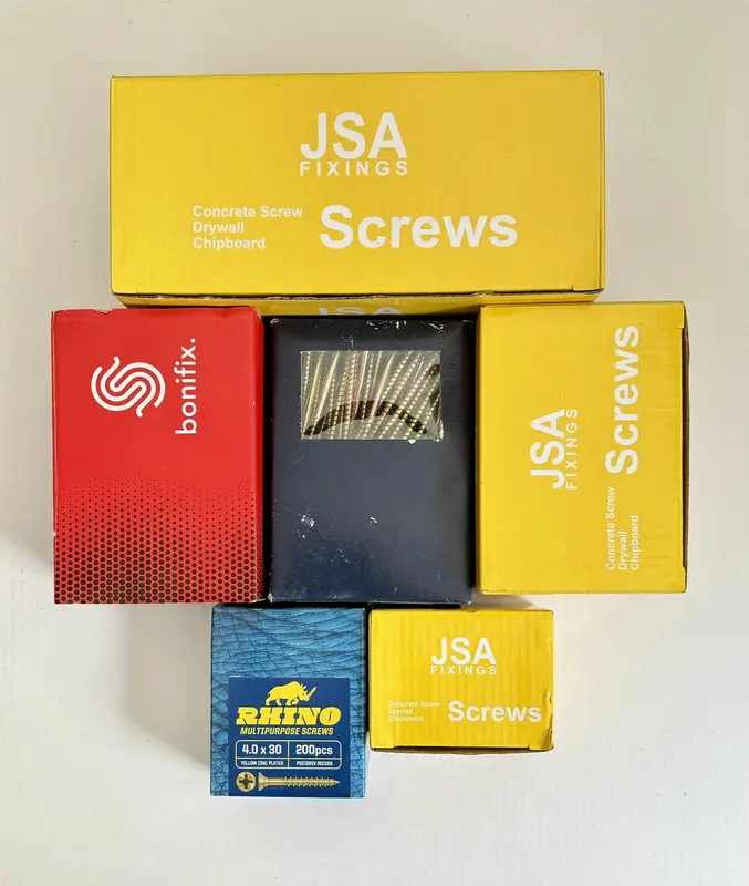 Chipboard/Gold Screw Boxes - Various Sizes 1
