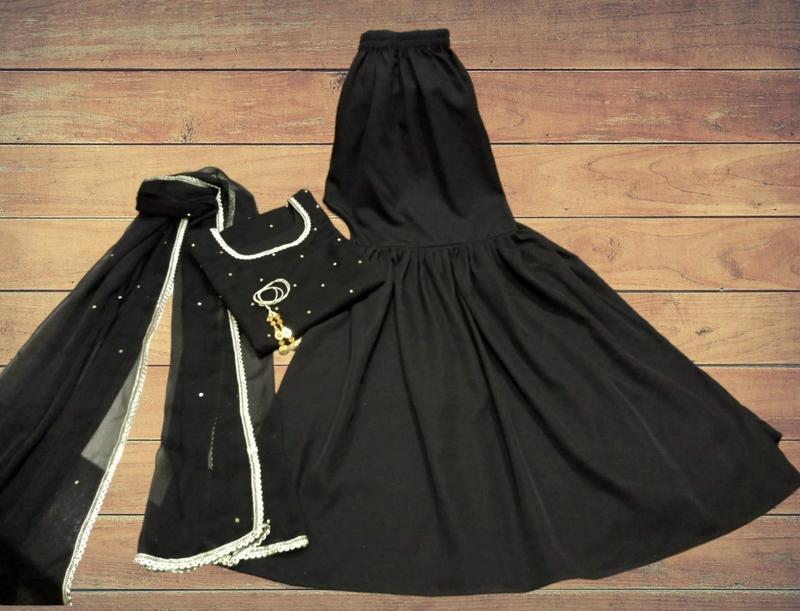 Product Introduction of Lightweight and Comfortable 3-Piece Chiffon Semi-Formal Suit with Tussle for Back Design - Fit 7