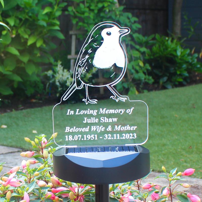 Personalised Robin Memorial Outdoor Solar Light 1