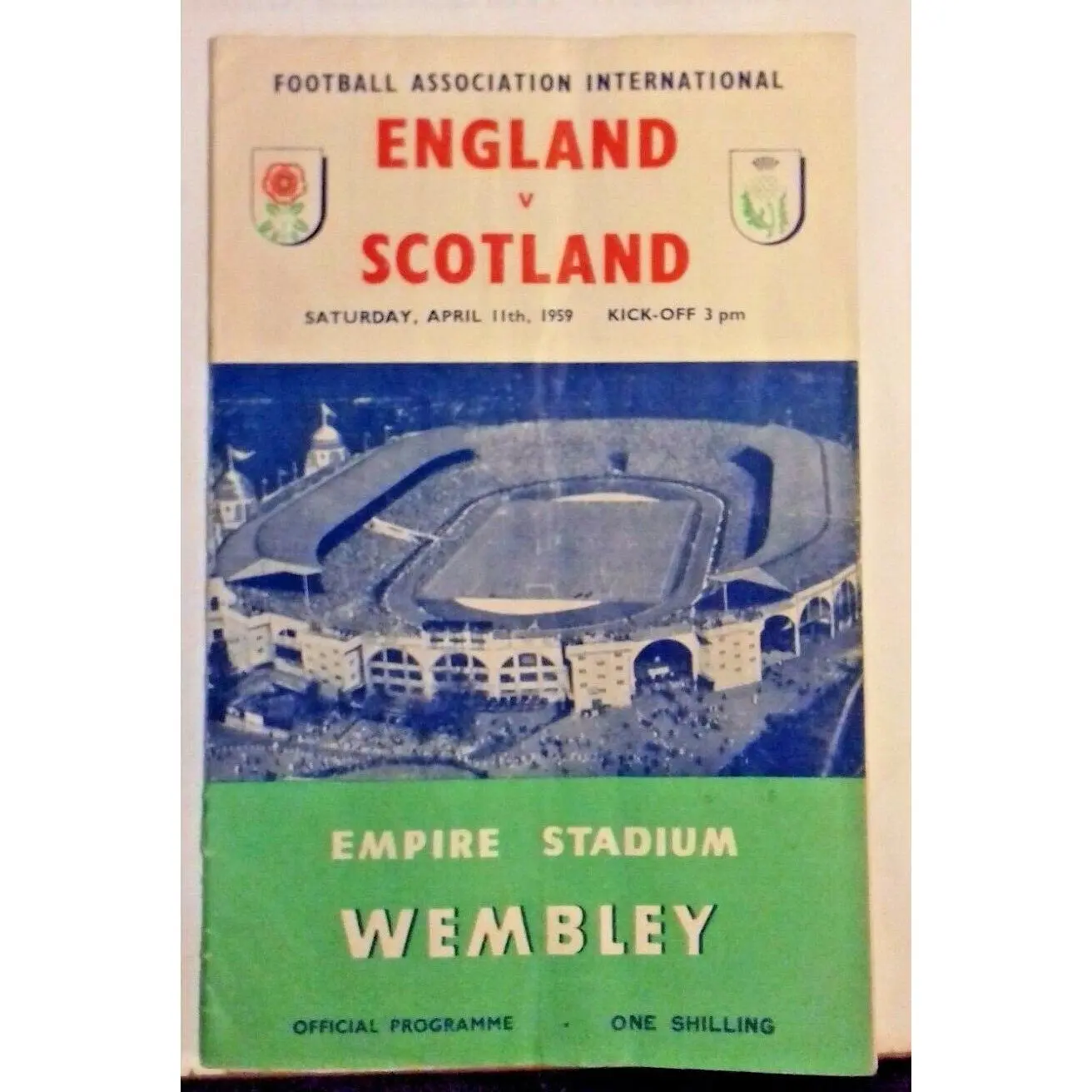England v Scotland Match Programme + Songsheet 11/4/1959 Wembley Stadium.